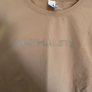 Alphalete- long sleeve crop